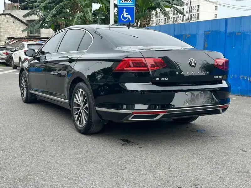 2020 Volkswagen Passat 330TSI DSG Premium — миниатюра 4