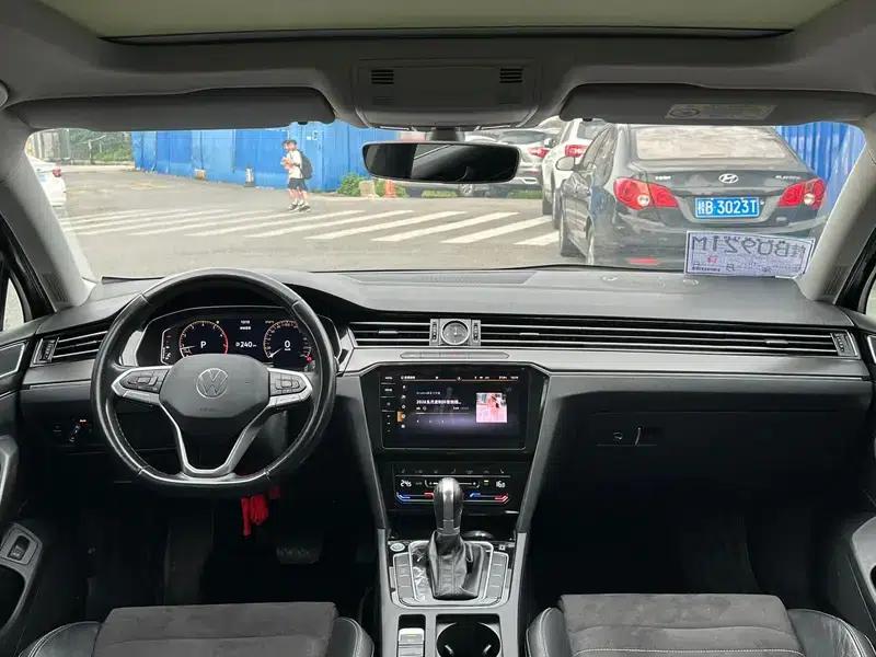 2020 Volkswagen Passat 330TSI DSG Premium — миниатюра 6