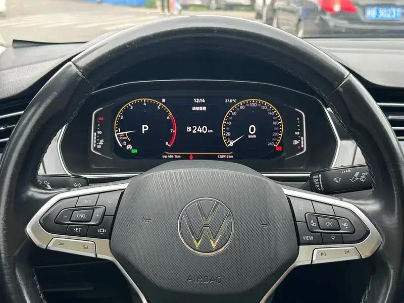 2020 Volkswagen Passat 330TSI DSG Premium — миниатюра 7