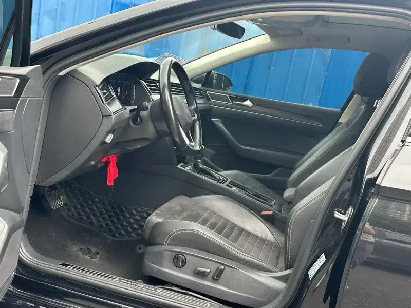 2020 Volkswagen Passat 330TSI DSG Premium — миниатюра 8