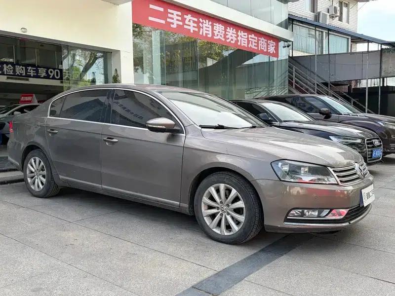 2013 Volkswagen Passat 1.8TSI Leading Edition — миниатюра 3