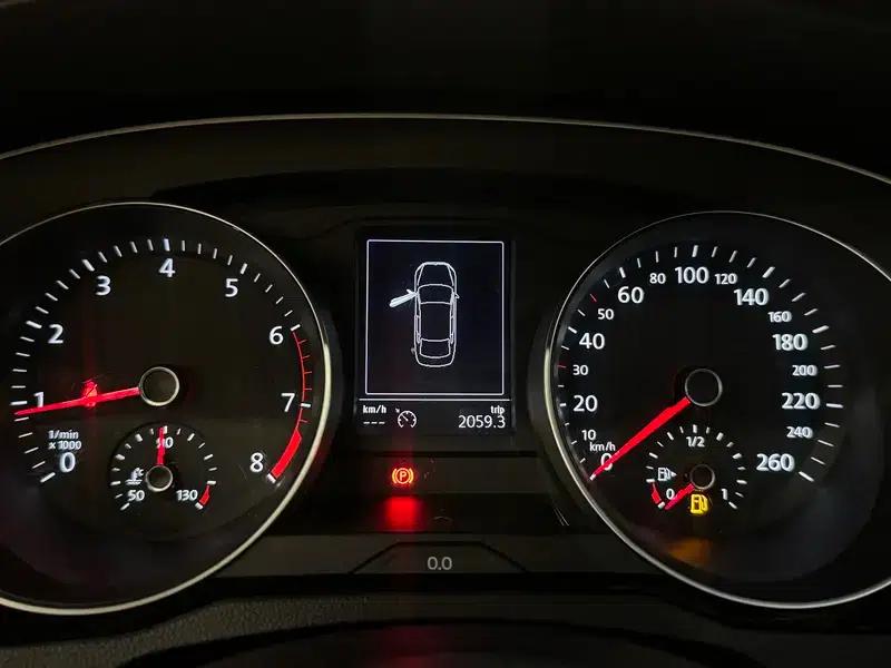 Volkswagen Passat 2021 330TSI DSG 30th Anniversary Edition — миниатюра 14