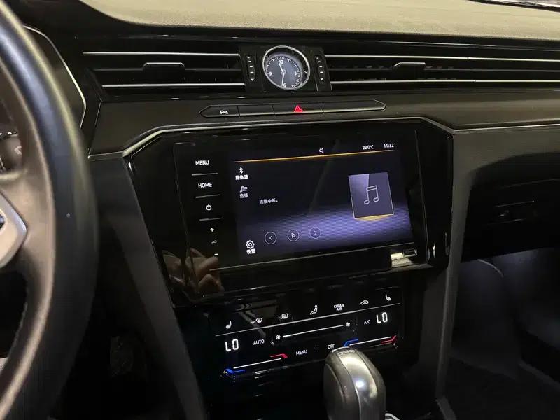 Volkswagen Passat 2021 330TSI DSG 30th Anniversary Edition — миниатюра 10