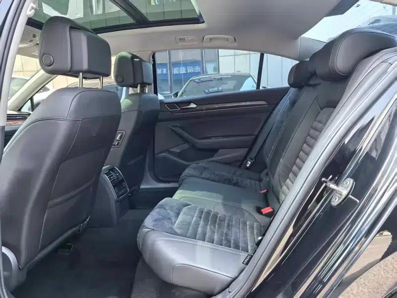 2017 Volkswagen Passat 330TSI DSG Luxury — миниатюра 9