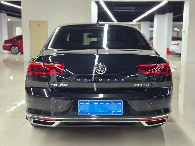 2020 Volkswagen Passat 330TSI DSG Leading Edition — миниатюра 3