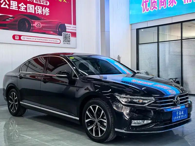 2020 Volkswagen Passat 330TSI DSG Leading Edition — миниатюра 3