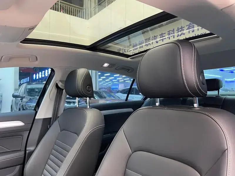 Volkswagen Magotan 2023 2 Millionth Unit Commemorative Edition 280TSI DSG Comfort Model — миниатюра 12