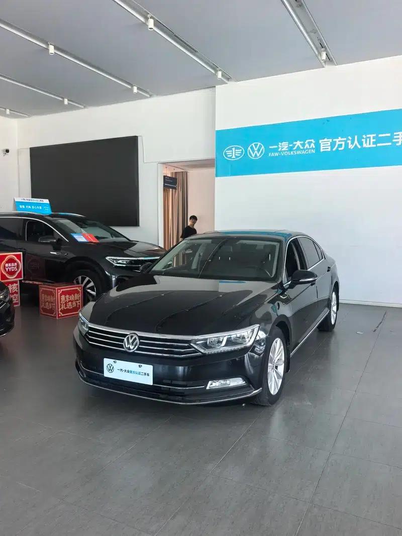 2019 Volkswagen Magotan 330TSI DSG Leading Edition (China VI Emission Standard) — миниатюра 1