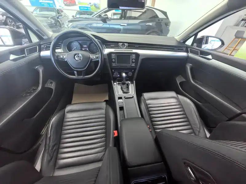 2019 Volkswagen Magotan 330TSI DSG Leading Edition (China VI Emission Standard) — миниатюра 17