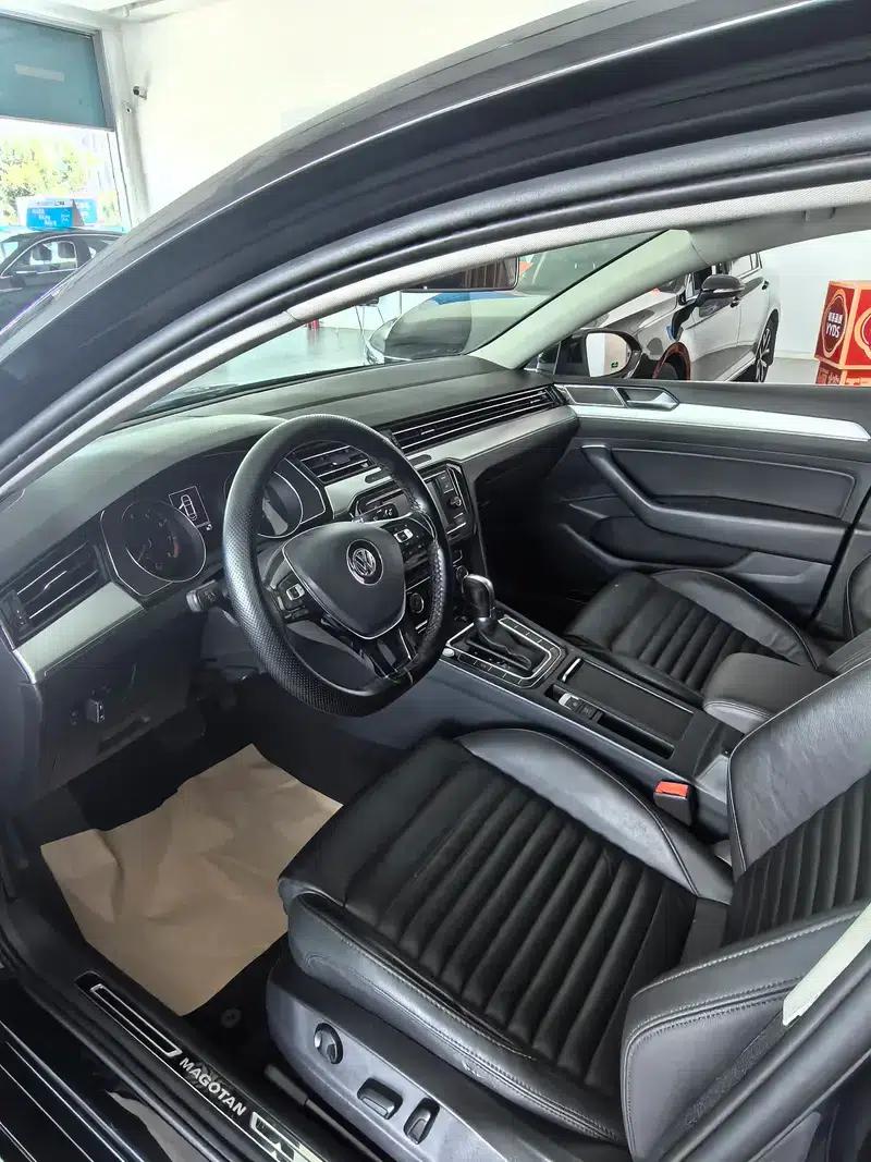 2019 Volkswagen Magotan 330TSI DSG Leading Edition (China VI Emission Standard) — миниатюра 3