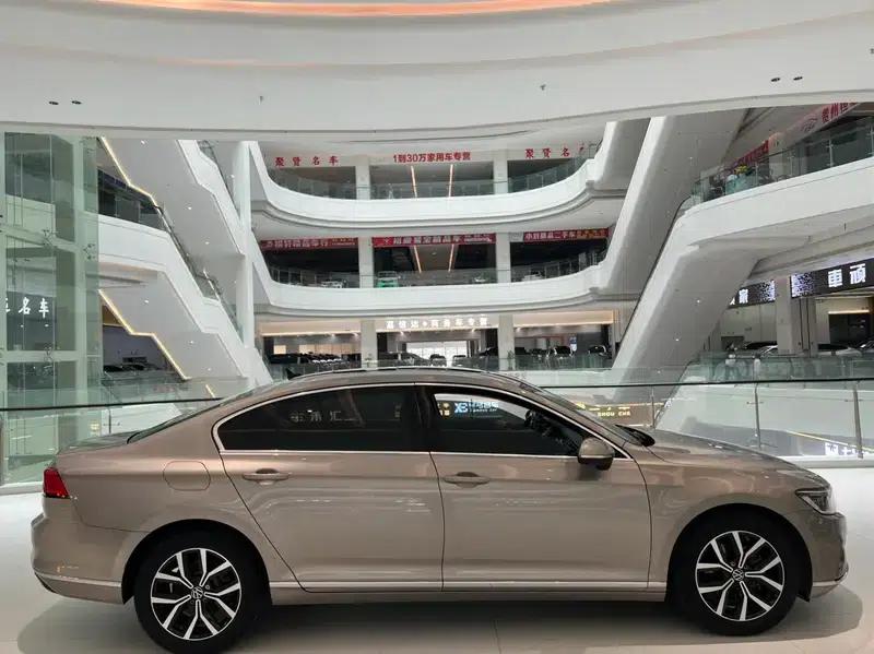 Volkswagen Passat 2021 330TSI DSG 30th Anniversary Edition — миниатюра 5