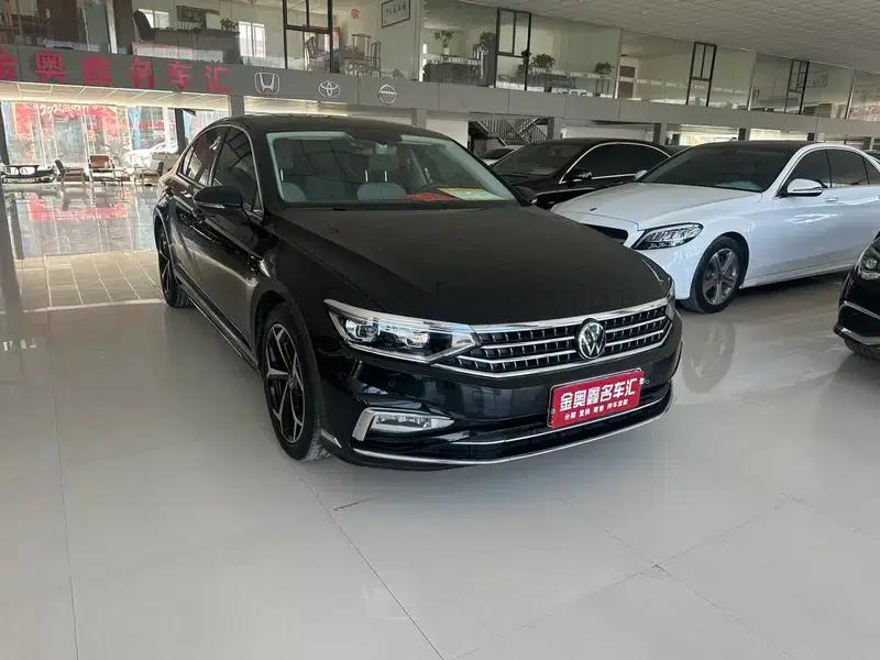 Volkswagen Magotan 2023 2 Millionth Unit Commemorative Edition 330TSI DSG Leading Model — миниатюра 3