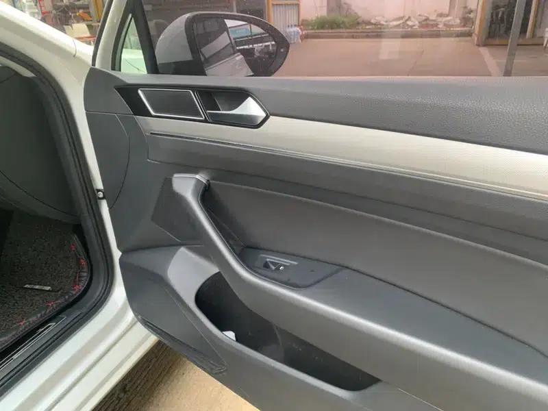 2017 Volkswagen Magotan 330TSI DSG Leading Edition — миниатюра 13