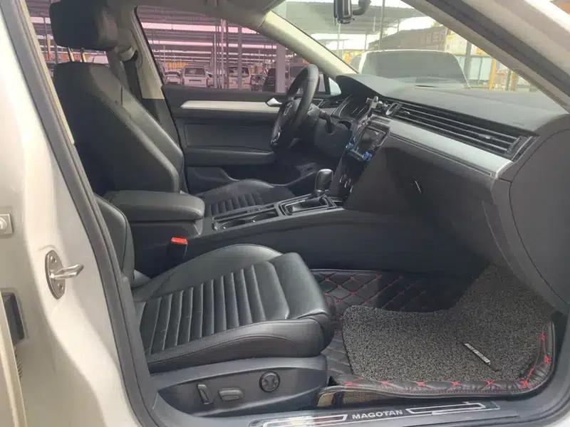 2017 Volkswagen Magotan 330TSI DSG Leading Edition — миниатюра 14