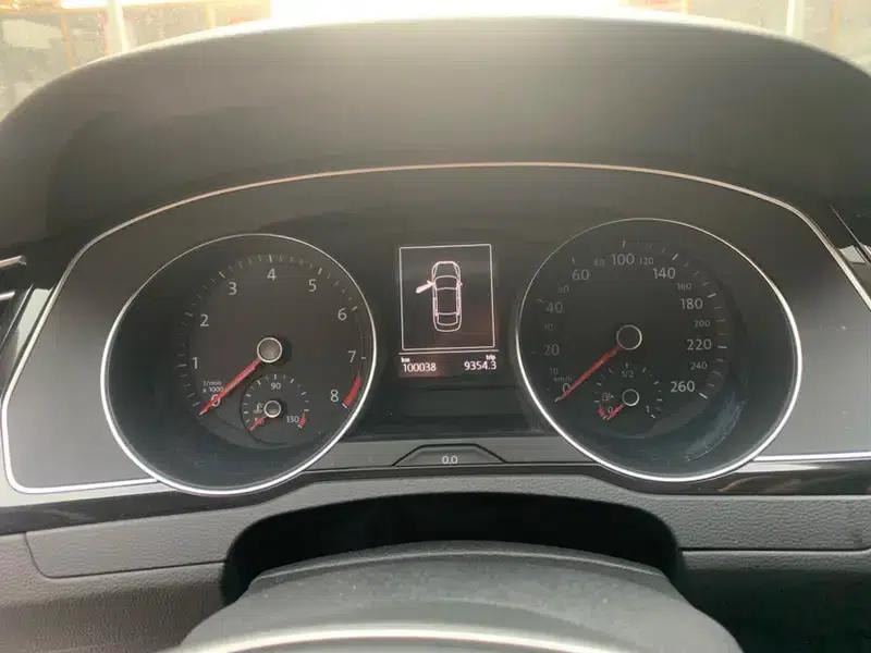 2017 Volkswagen Magotan 330TSI DSG Leading Edition — миниатюра 16
