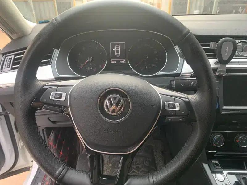 2017 Volkswagen Magotan 330TSI DSG Leading Edition — миниатюра 17
