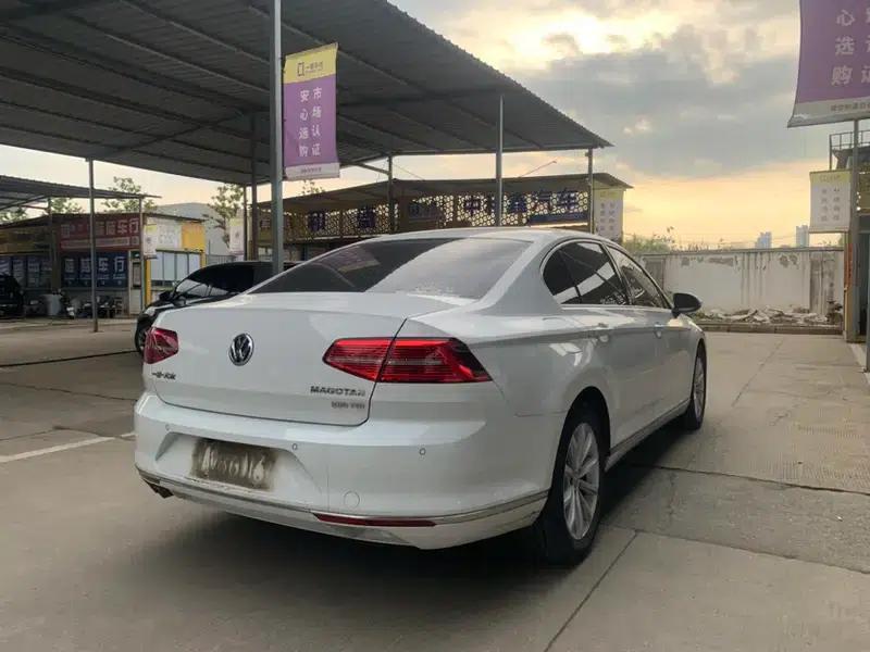 2017 Volkswagen Magotan 330TSI DSG Leading Edition — миниатюра 6