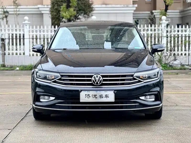 2020 Volkswagen Passat 330TSI DSG Luxury — миниатюра 2