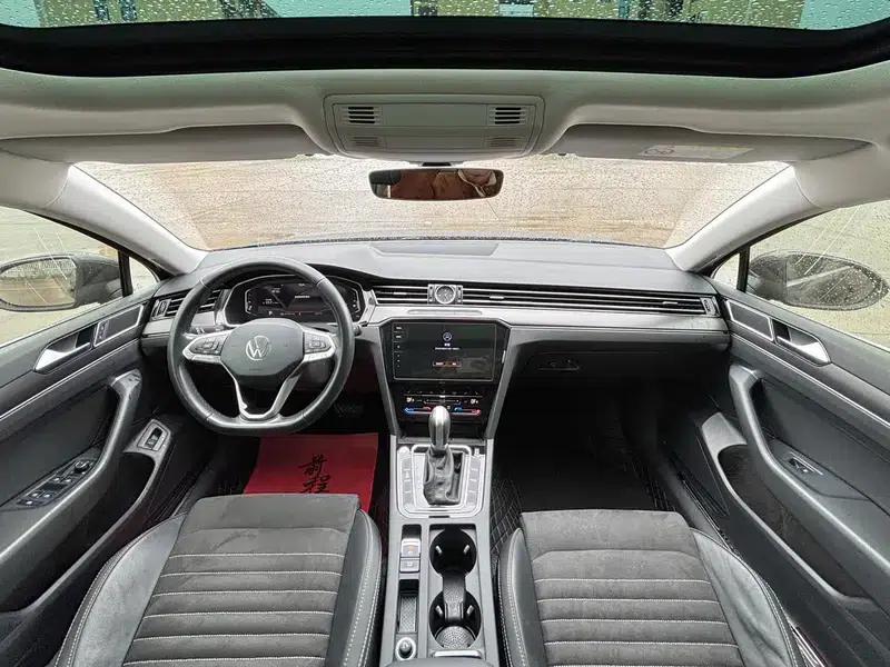 2020 Volkswagen Passat 330TSI DSG Luxury — миниатюра 11