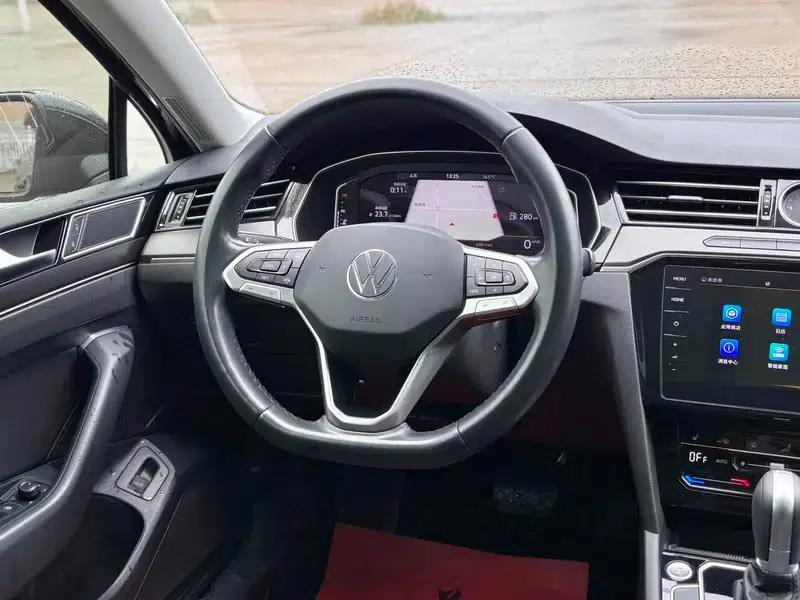 2020 Volkswagen Passat 330TSI DSG Luxury — миниатюра 12