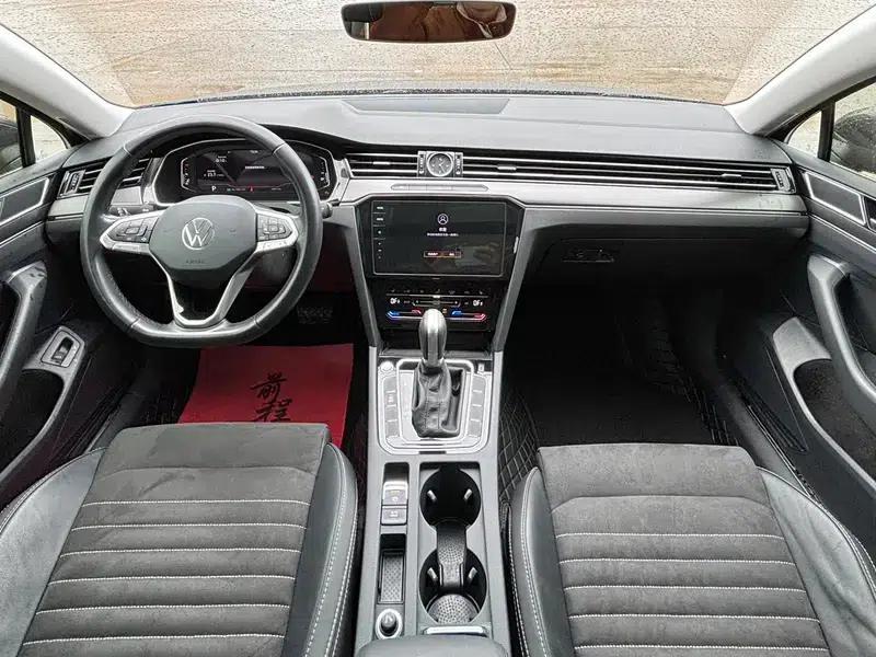 2020 Volkswagen Passat 330TSI DSG Luxury — миниатюра 14