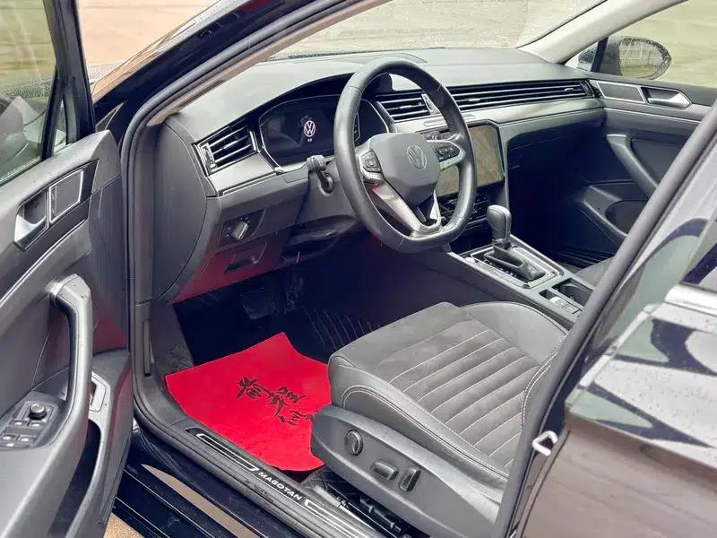 2020 Volkswagen Passat 330TSI DSG Luxury — миниатюра 19