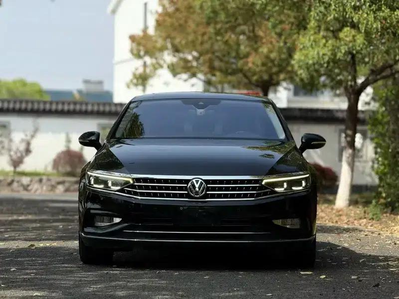 2020 Volkswagen Passat 330TSI DSG Premium — миниатюра 2