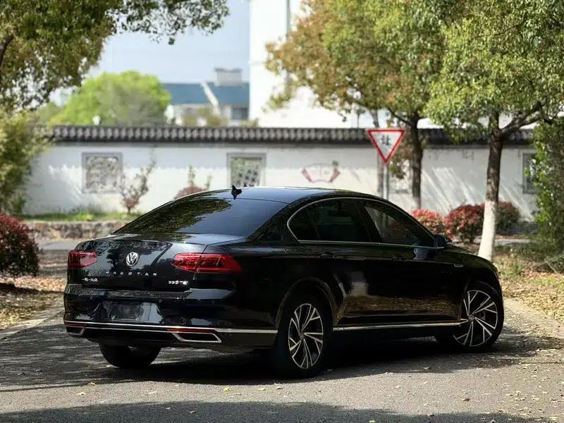 2020 Volkswagen Passat 330TSI DSG Premium — миниатюра 6