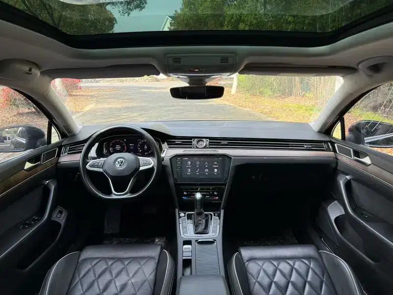 2020 Volkswagen Passat 330TSI DSG Premium — миниатюра 7