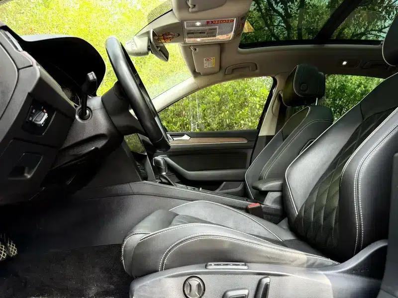 2020 Volkswagen Passat 330TSI DSG Premium — миниатюра 9