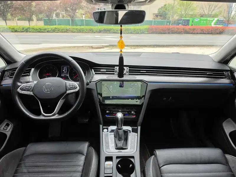 2020 Volkswagen Passat 330TSI DSG Leading Edition — миниатюра 12