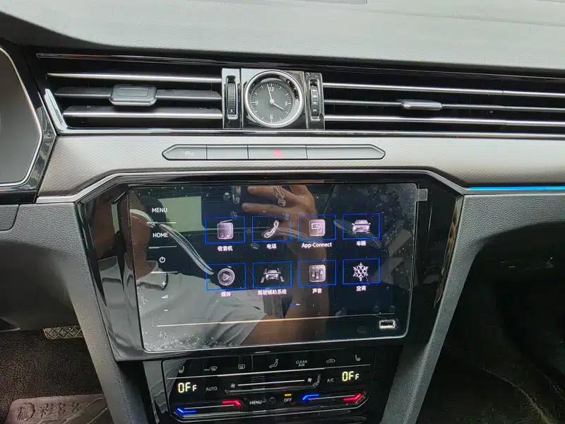 2020 Volkswagen Passat 330TSI DSG Leading Edition — миниатюра 13