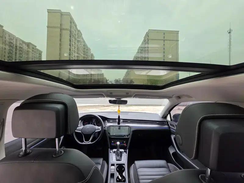 2020 Volkswagen Passat 330TSI DSG Leading Edition — миниатюра 17
