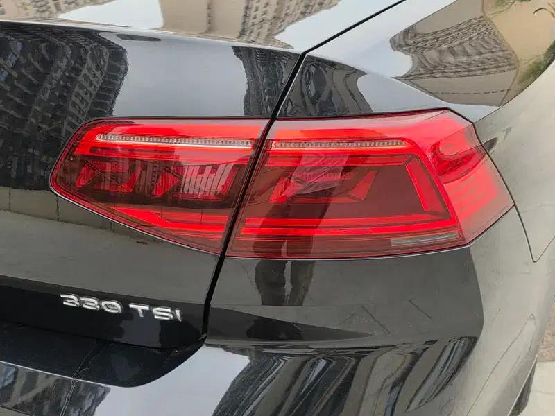 2020 Volkswagen Passat 330TSI DSG Leading Edition — миниатюра 9