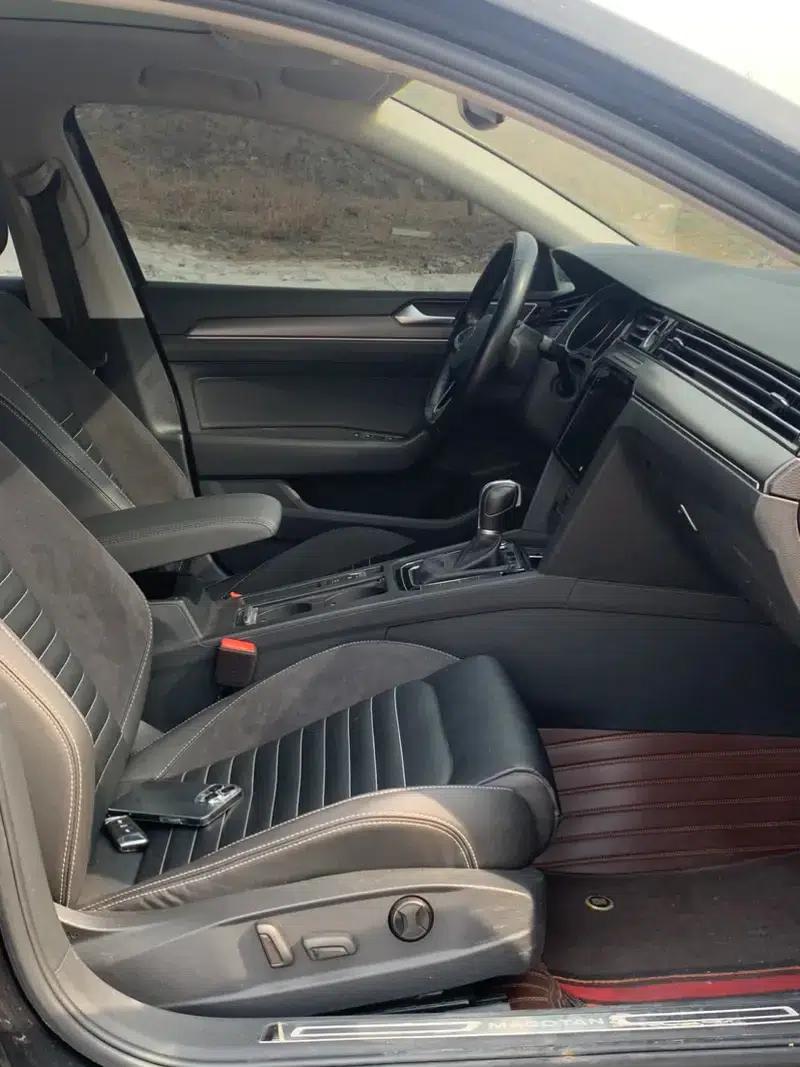 2020 Volkswagen Passat 330TSI DSG Leading Edition — миниатюра 8