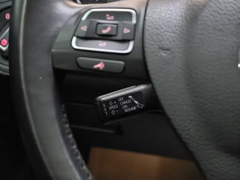 2015 Volkswagen Passat 1.8TSI Luxury — миниатюра 19