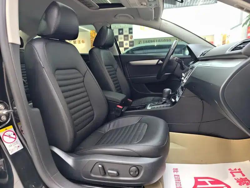 2015 Volkswagen Passat 1.8TSI Luxury — миниатюра 24
