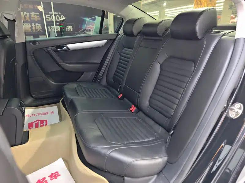 2015 Volkswagen Passat 1.8TSI Luxury — миниатюра 26