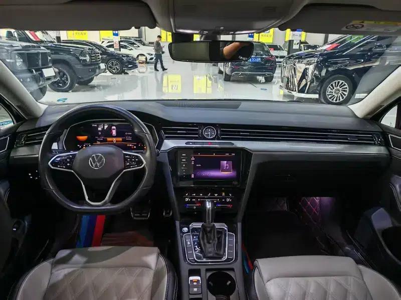 Volkswagen Magotan 2023 2 Millionth Unit Commemorative Edition 330TSI DSG Leading Model — миниатюра 7