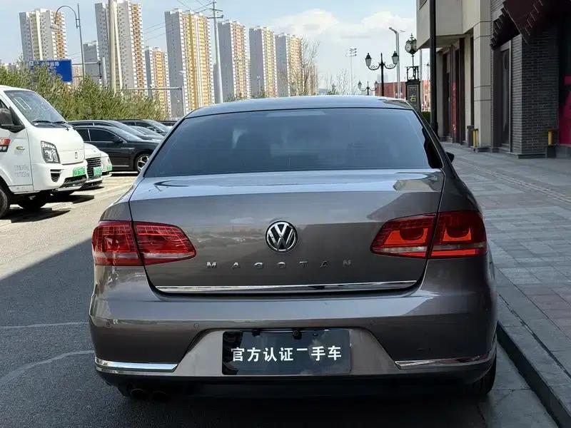 2015 Volkswagen Passat 1.8TSI Leading Edition — миниатюра 5