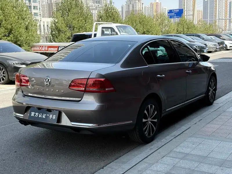 2015 Volkswagen Passat 1.8TSI Leading Edition — миниатюра 6