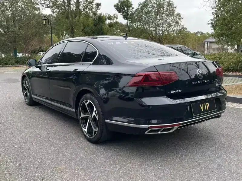 Volkswagen Magotan 2023 2 Millionth Unit Commemorative Edition 330TSI DSG Luxury — миниатюра 4