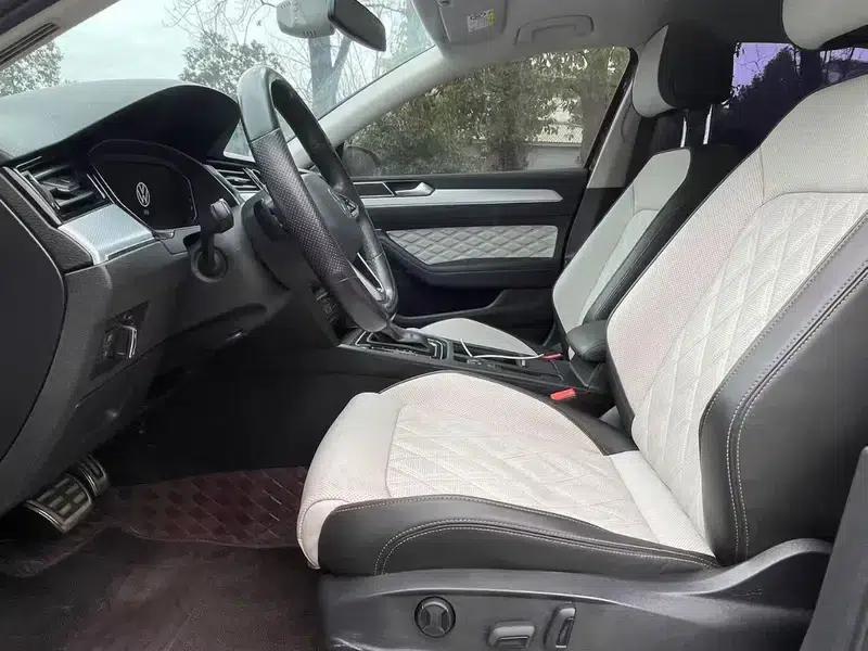 Volkswagen Magotan 2023 2 Millionth Unit Commemorative Edition 330TSI DSG Luxury — миниатюра 8