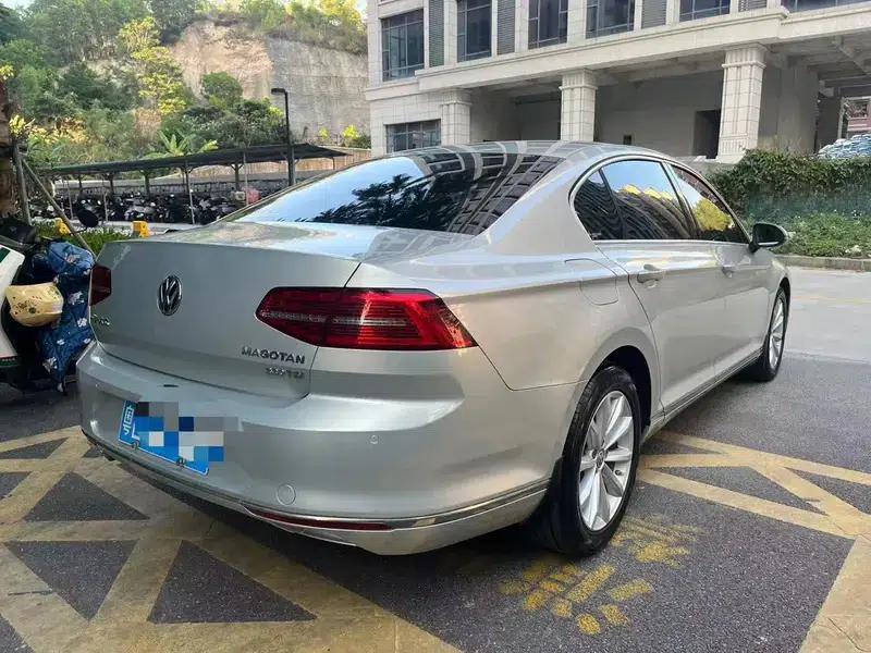 2017 Volkswagen Magotan 330TSI DSG Leading Edition — миниатюра 5