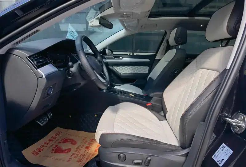 2024 Volkswagen Magotan 330TSI DSG Luxury Edition (2 Million Units Limited Edition) — миниатюра 22