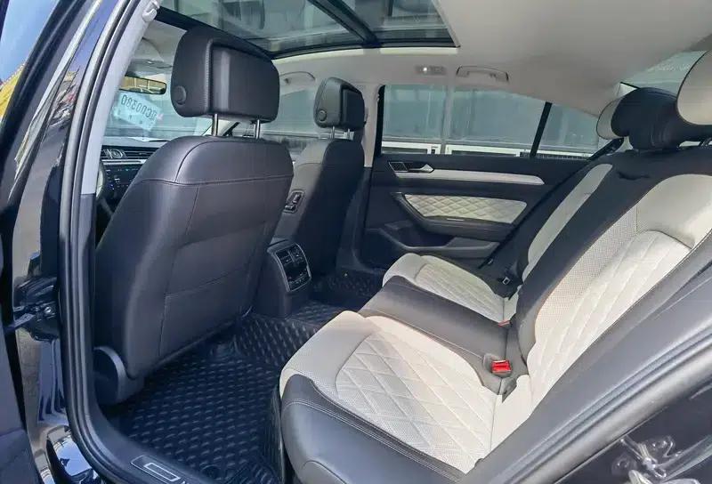 2024 Volkswagen Magotan 330TSI DSG Luxury Edition (2 Million Units Limited Edition) — миниатюра 23