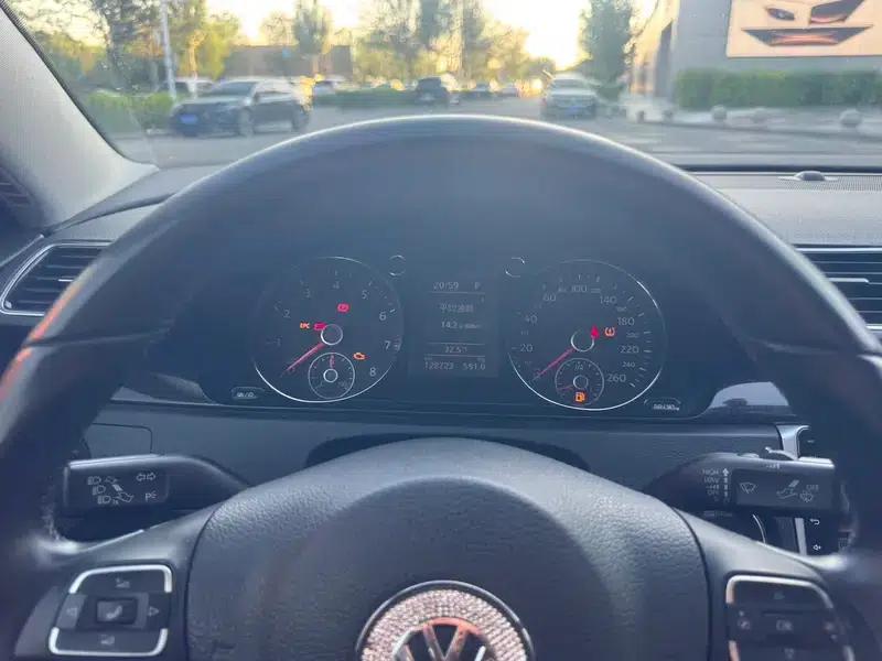 2015 Volkswagen Magotan Facelift 1.8TSI Luxury Model — миниатюра 17