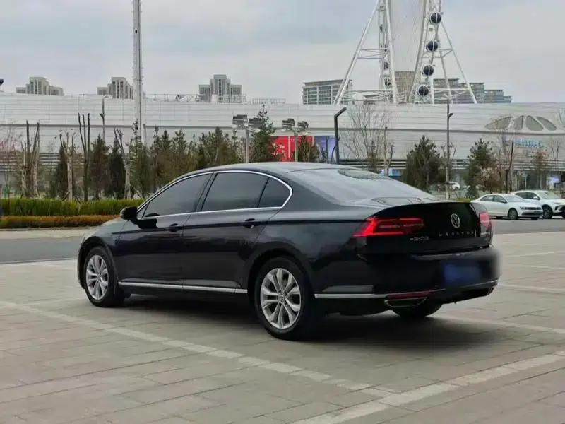 2017 Volkswagen Passat 330TSI DSG Luxury — миниатюра 4