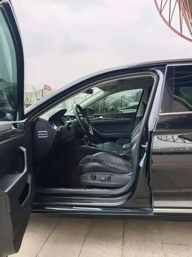 2017 Volkswagen Passat 330TSI DSG Luxury — миниатюра 7