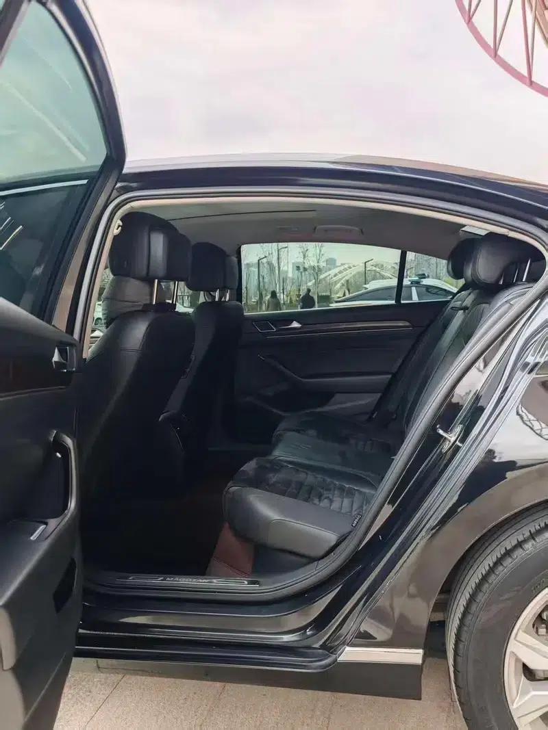 2017 Volkswagen Passat 330TSI DSG Luxury — миниатюра 10